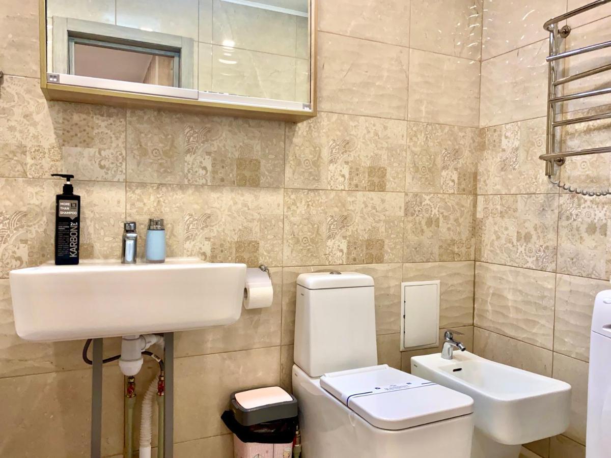 Apartpoltava Простора Однокімнатна Квартира В Новобудові, Корпусний Парк エクステリア 写真