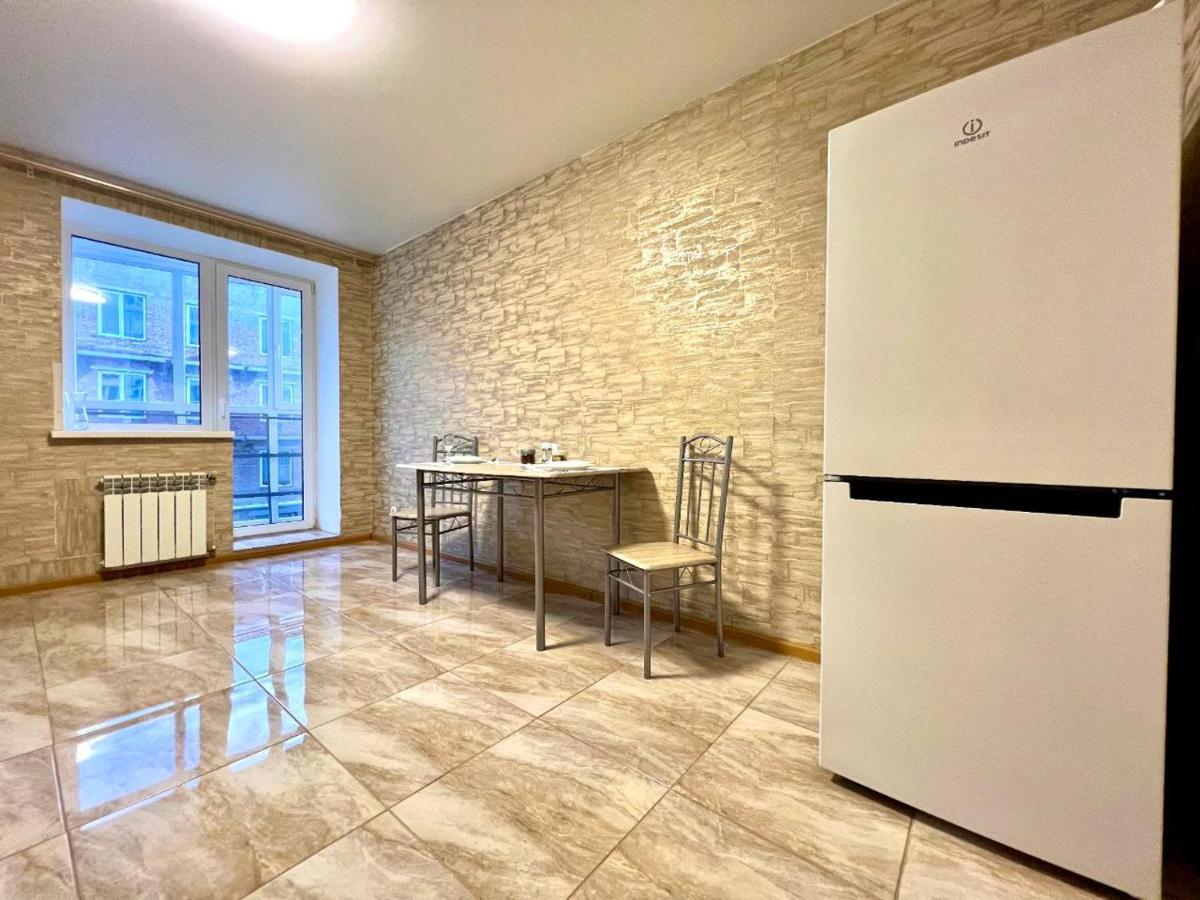 Apartpoltava Простора Однокімнатна Квартира В Новобудові, Корпусний Парк エクステリア 写真